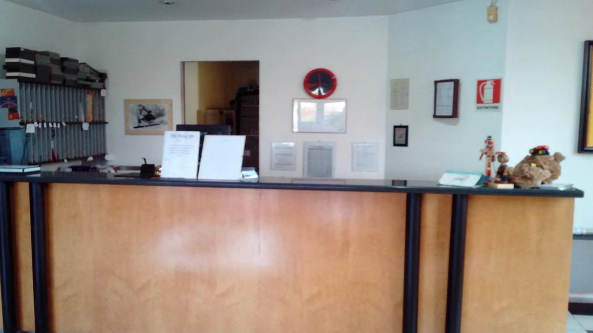Hotel Niki Tribiano